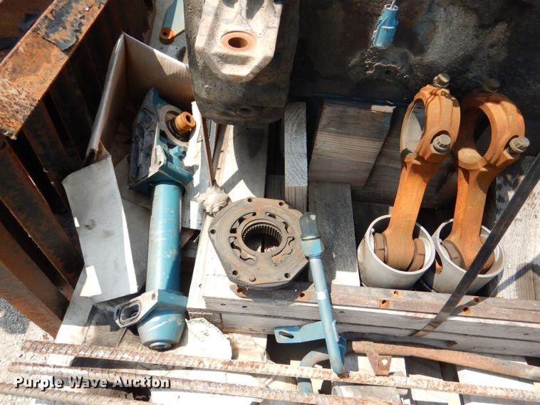 image for item DL3383 (2) 2004 International DT530 engines