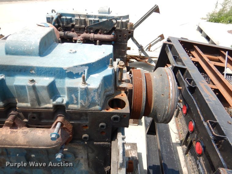 image for item DL3383 (2) 2004 International DT530 engines