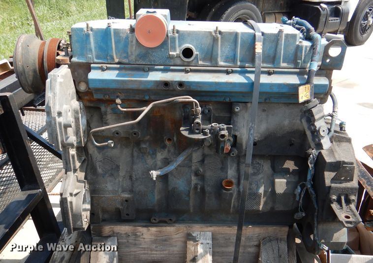 image for item DL3383 (2) 2004 International DT530 engines