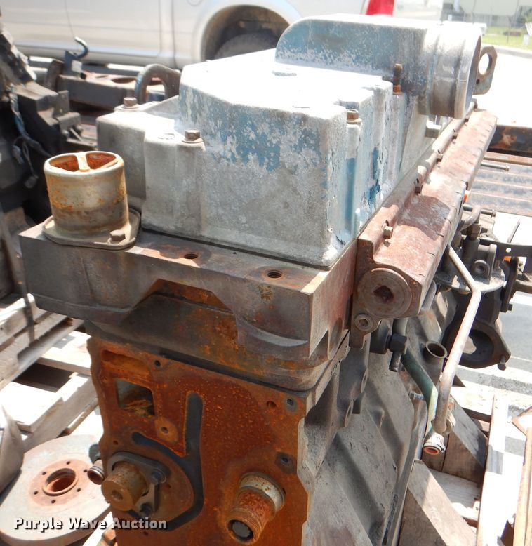 image for item DL3383 (2) 2004 International DT530 engines