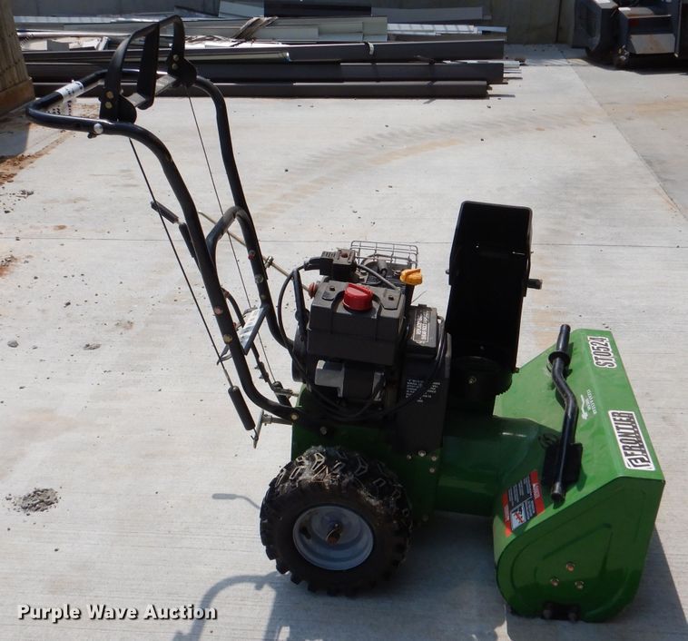 image for item DL3391 Frontier ST0524  snow blower