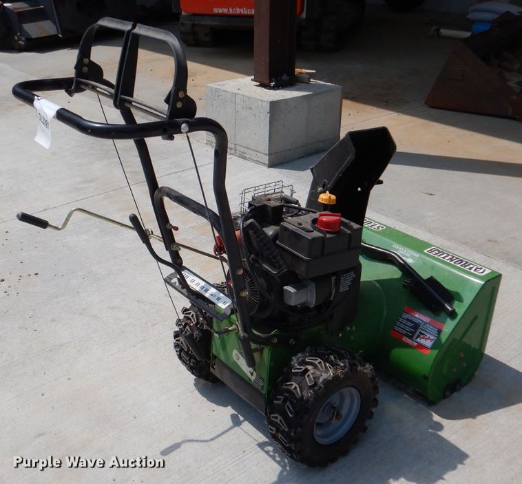 image for item DL3391 Frontier ST0524  snow blower