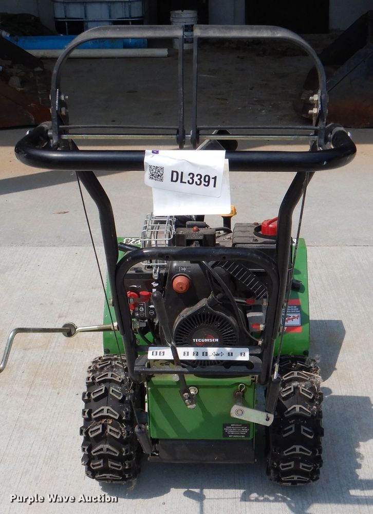 image for item DL3391 Frontier ST0524  snow blower