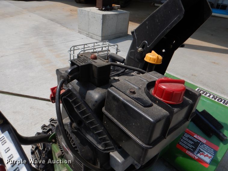 image for item DL3391 Frontier ST0524  snow blower