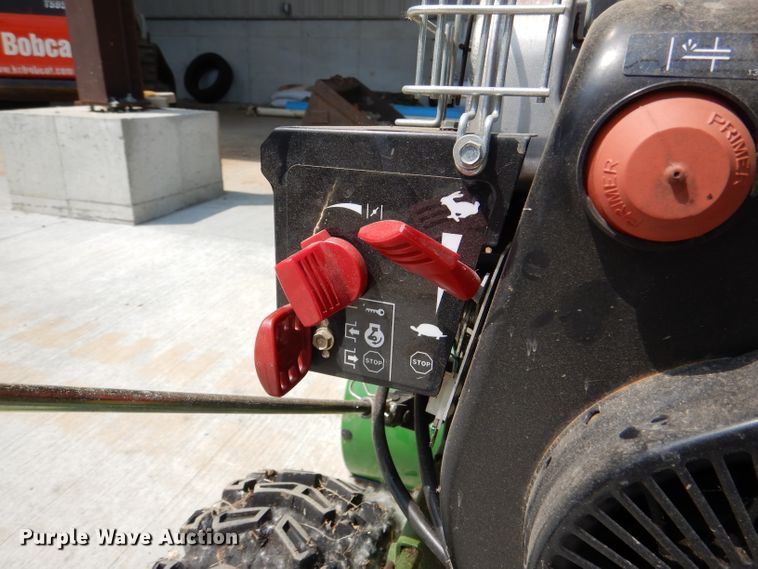 image for item DL3391 Frontier ST0524  snow blower