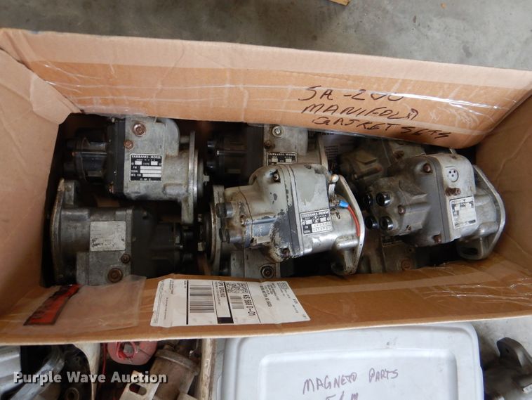 image for item DL3395 Welder and engine parts