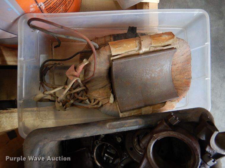 image for item DL3395 Welder and engine parts