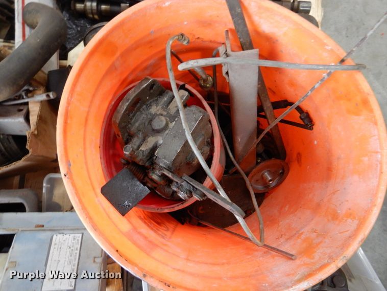 image for item DL3395 Welder and engine parts