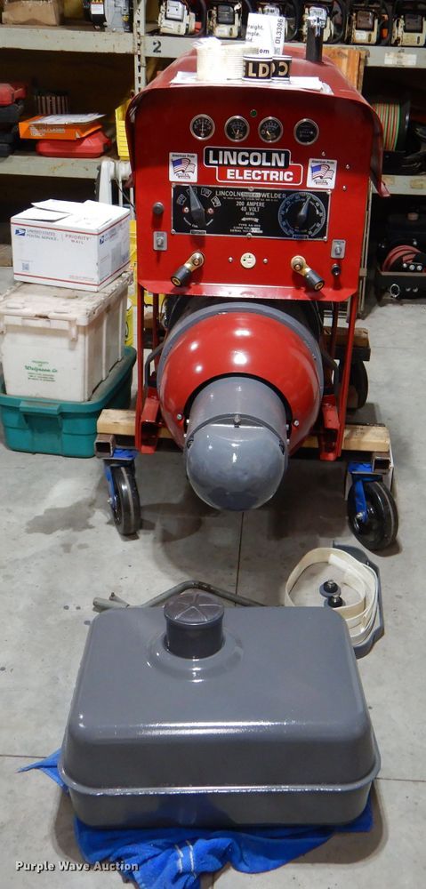 image for item DL3396 Lincoln SA200 Shorthood  generator