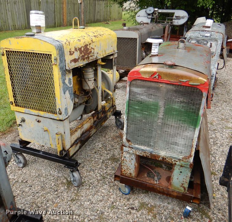 image for item DL3397 (2) Lincoln SA200 Shorthood welders