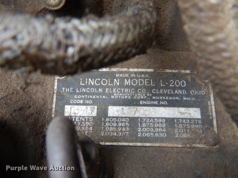 image for item DL3397 (2) Lincoln SA200 Shorthood welders