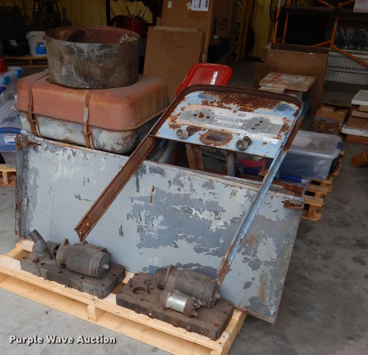 image for item DL3398 Lincoln SA-200 Redface  welder