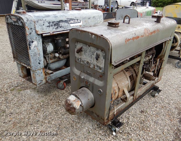 image for item DL3401 Lincoln SA200  welder