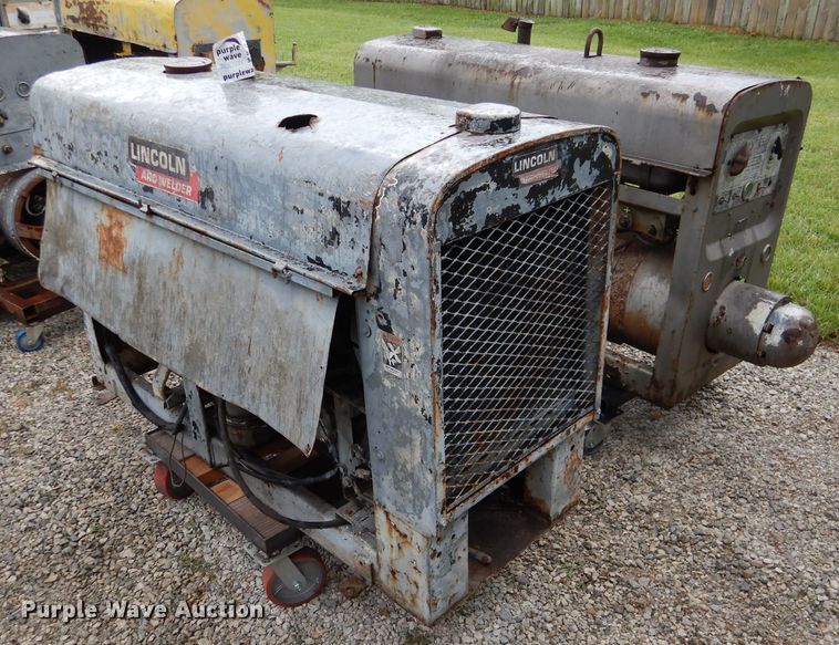 image for item DL3401 Lincoln SA200  welder