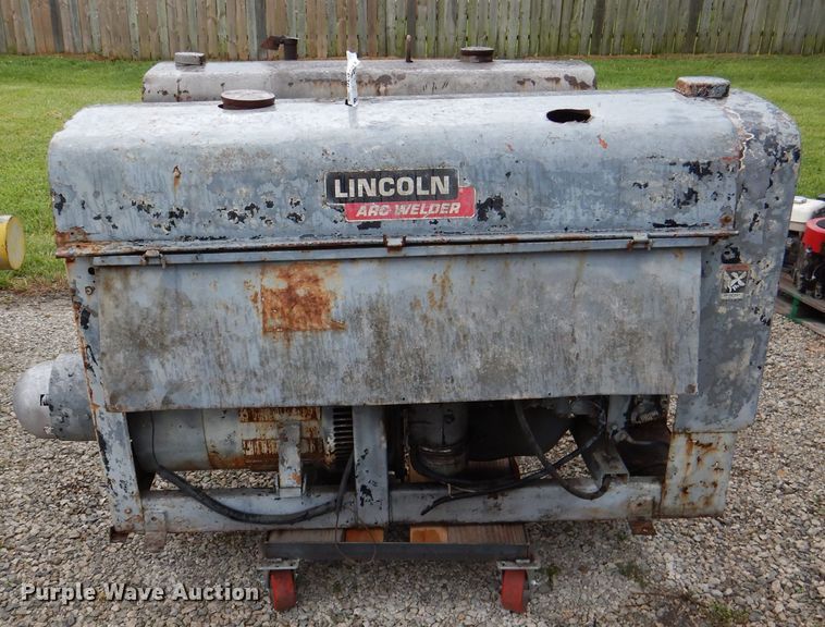 image for item DL3401 Lincoln SA200  welder