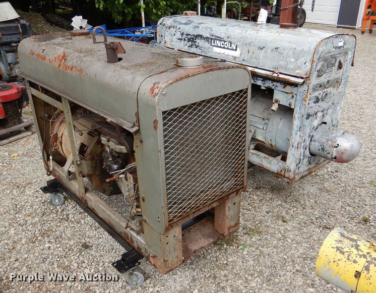 image for item DL3401 Lincoln SA200  welder