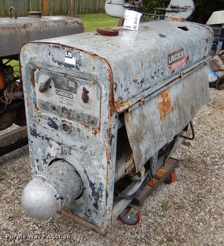 image for item DL3401 Lincoln SA200  welder