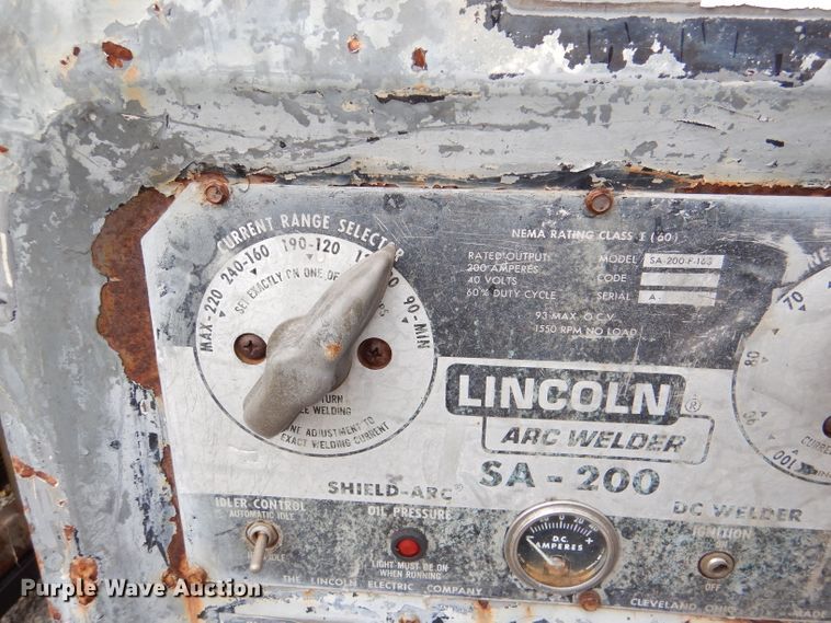 image for item DL3401 Lincoln SA200  welder