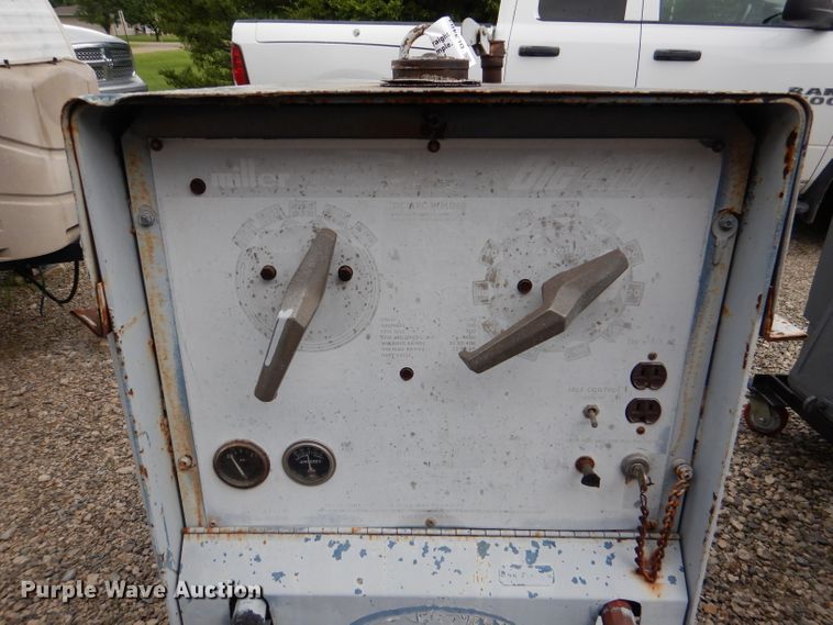 image for item DL3404 Miller BIG40G  welder