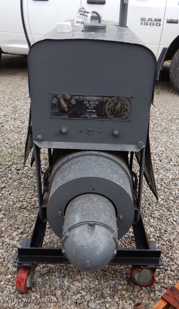 image for item DL3405 Lincoln SA200 Shorthood  welder