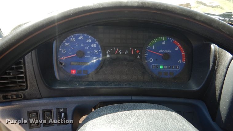 image for item ES9650 2007 Hino 268  box truck