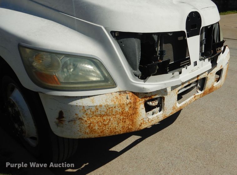 image for item ES9650 2007 Hino 268  box truck