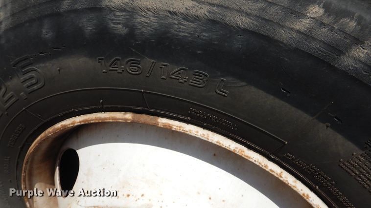 image for item ES9650 2007 Hino 268  box truck