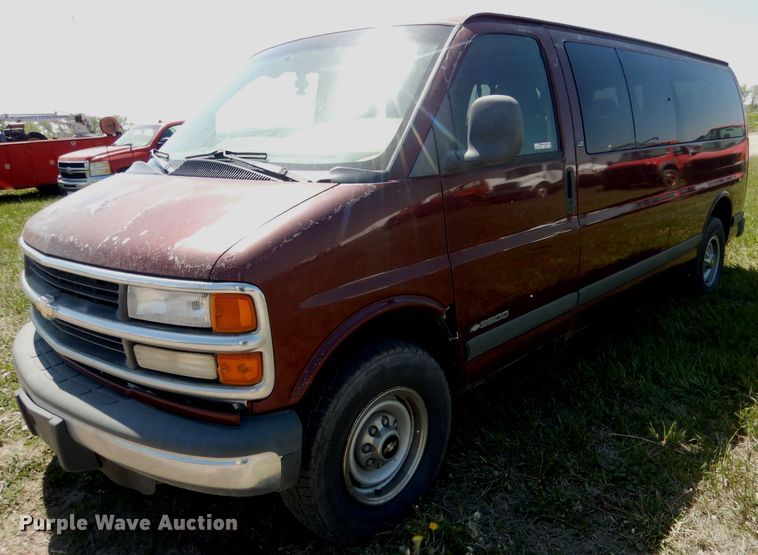 image for item FI9052 1999 Chevrolet Express 3500  van