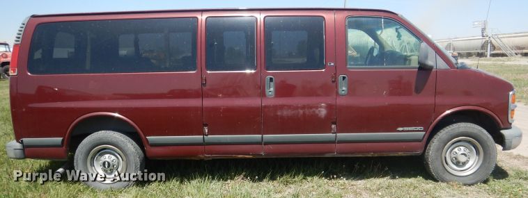 image for item FI9052 1999 Chevrolet Express 3500  van