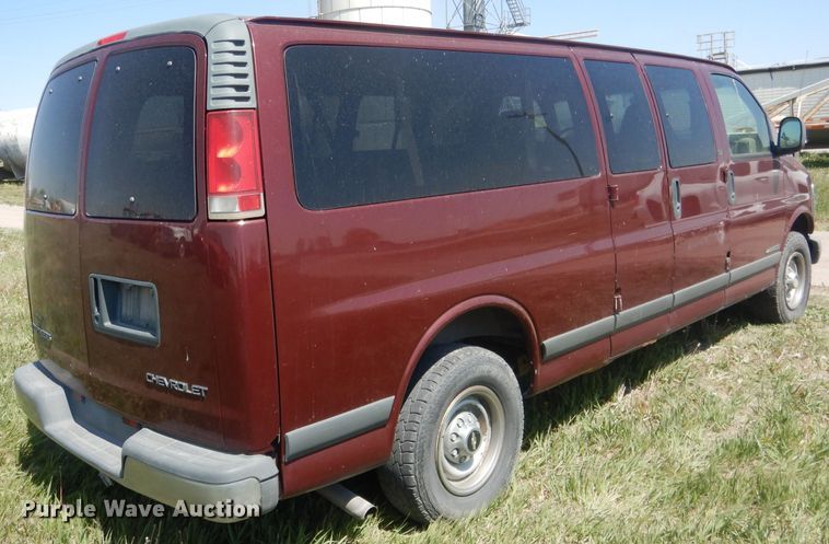 image for item FI9052 1999 Chevrolet Express 3500  van