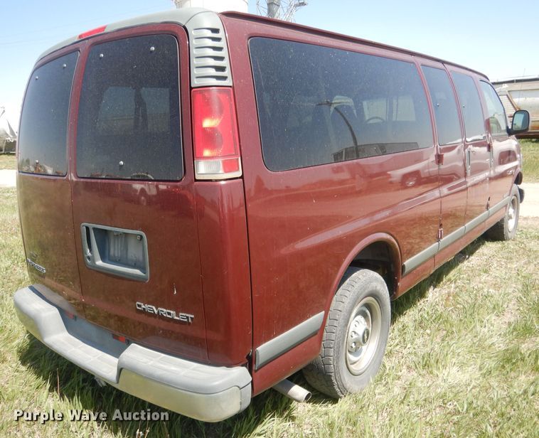image for item FI9052 1999 Chevrolet Express 3500  van
