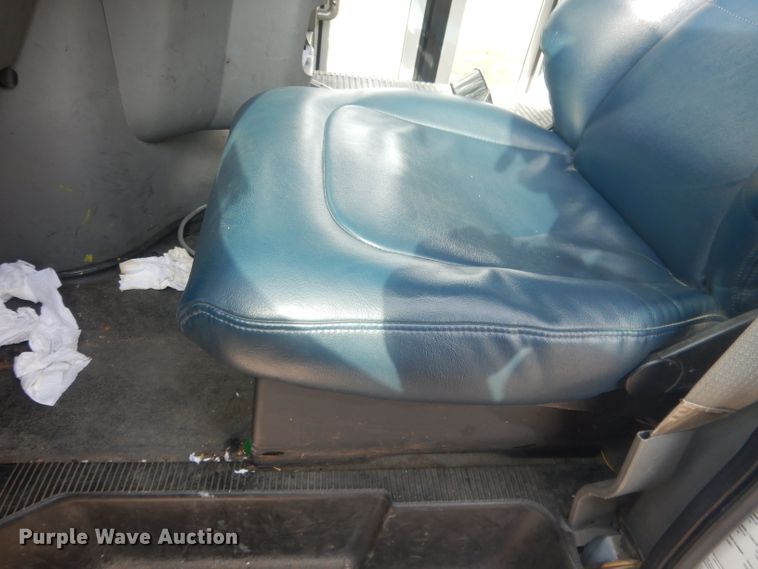 image for item FI9137 2009 Ford E450  shuttle bus