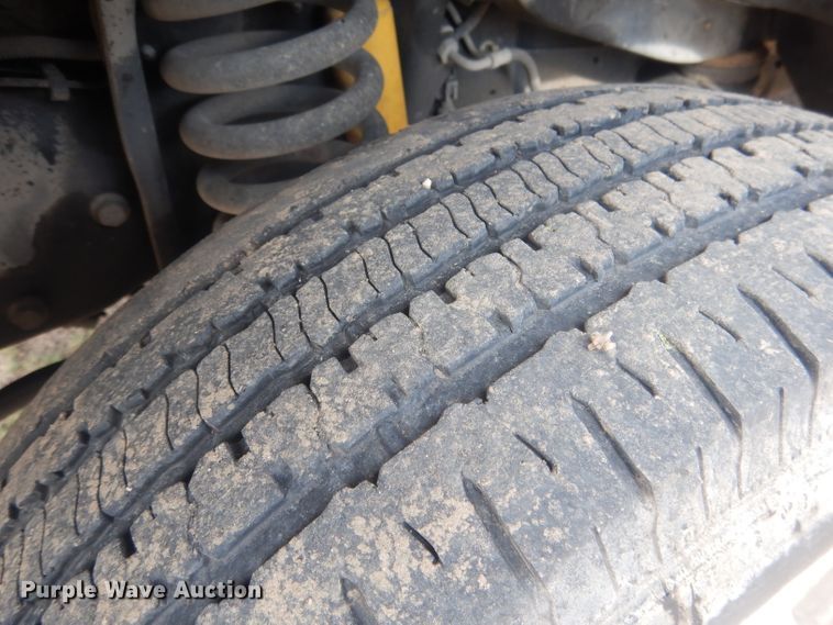 image for item FI9137 2009 Ford E450  shuttle bus