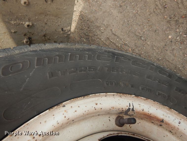 image for item FI9137 2009 Ford E450  shuttle bus