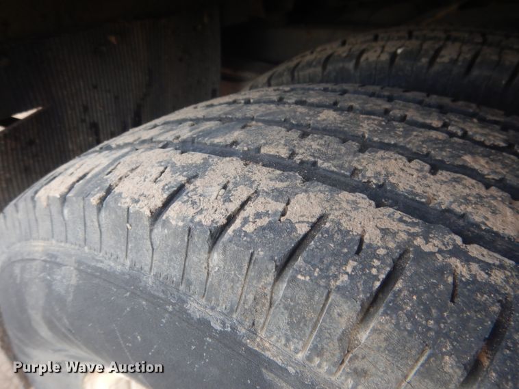 image for item FI9137 2009 Ford E450  shuttle bus