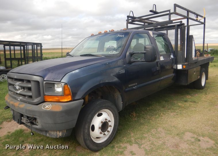 image for item FI9140 2001 Ford F450 Super Duty  Crew Cab flatbed truck