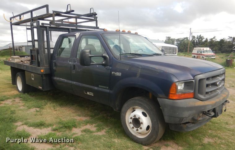 image for item FI9140 2001 Ford F450 Super Duty  Crew Cab flatbed truck