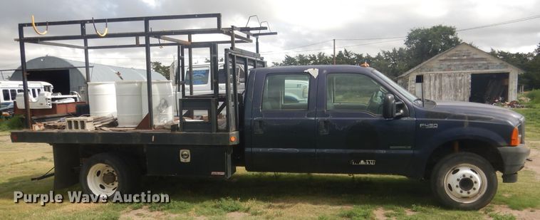 image for item FI9140 2001 Ford F450 Super Duty  Crew Cab flatbed truck