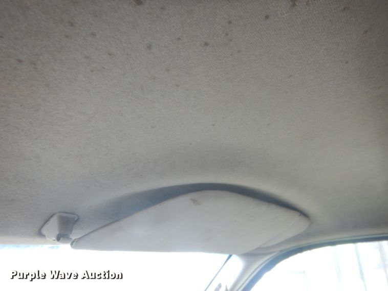 image for item FI9140 2001 Ford F450 Super Duty  Crew Cab flatbed truck