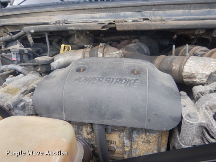 image for item FI9140 2001 Ford F450 Super Duty  Crew Cab flatbed truck