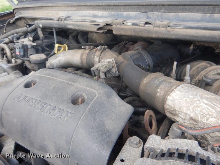 image for item FI9140 2001 Ford F450 Super Duty  Crew Cab flatbed truck