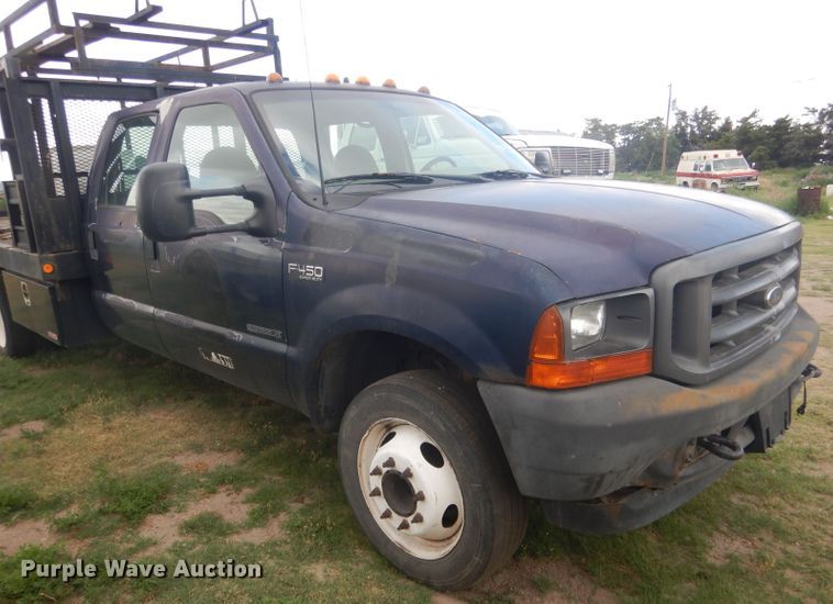 image for item FI9140 2001 Ford F450 Super Duty  Crew Cab flatbed truck