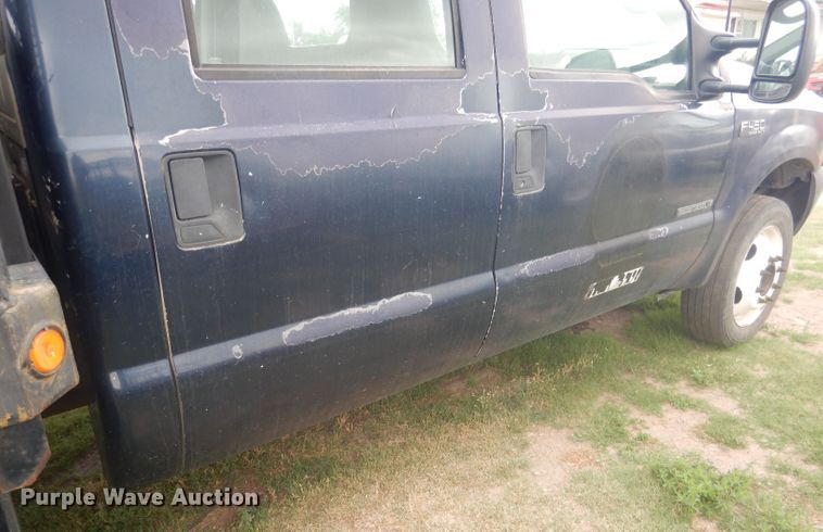 image for item FI9140 2001 Ford F450 Super Duty  Crew Cab flatbed truck