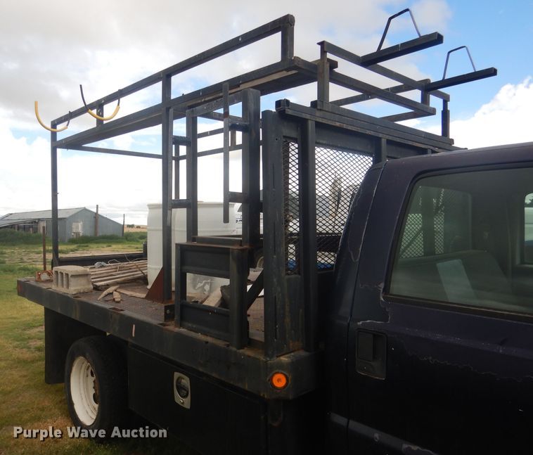 image for item FI9140 2001 Ford F450 Super Duty  Crew Cab flatbed truck