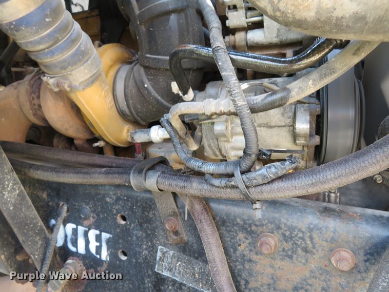 image for item FP9328 2000 Ford F750 Super Duty  flatbed truck