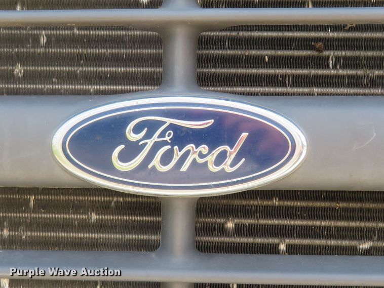 image for item FP9328 2000 Ford F750 Super Duty  flatbed truck