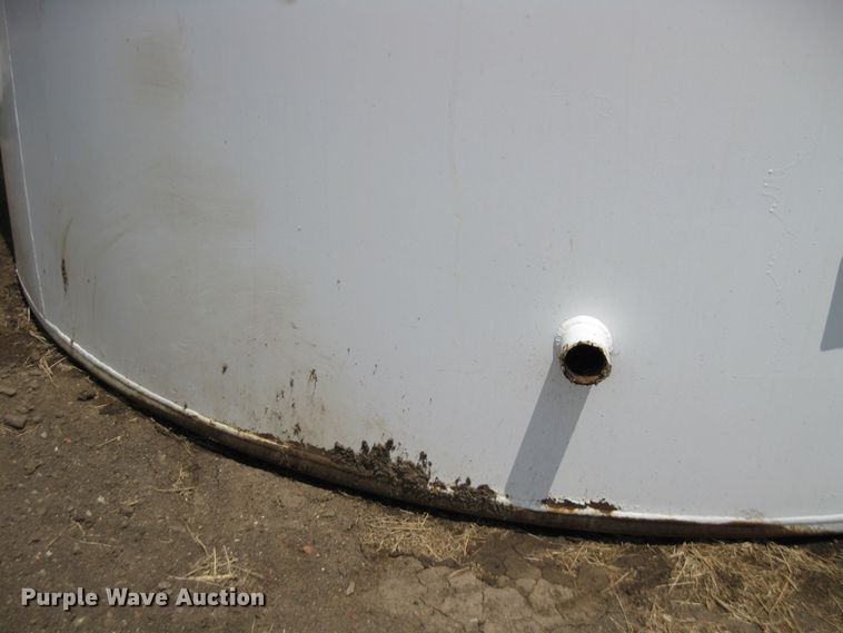 image for item GQ9705 (2) R&R oil tanks