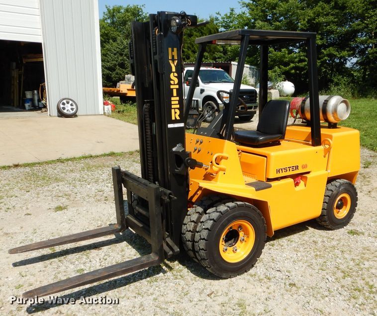 image for item HF9220 1991 Hyster H60XLM  forklift