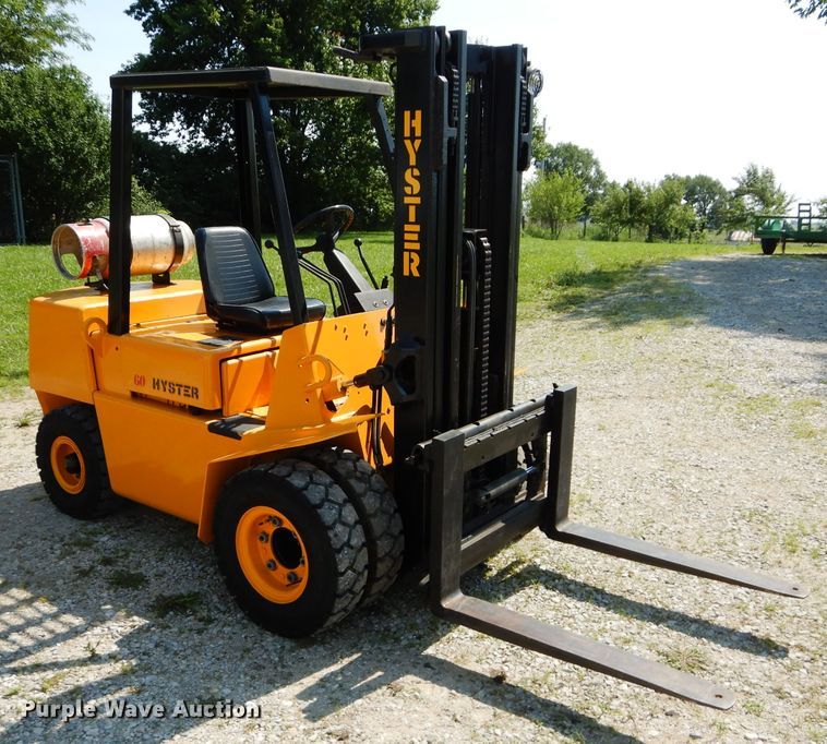 image for item HF9220 1991 Hyster H60XLM  forklift