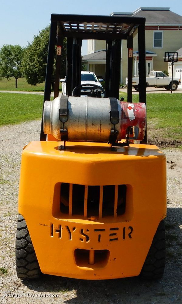 image for item HF9220 1991 Hyster H60XLM  forklift